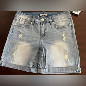 SEVEN7 JEANS Mid-Rise Denim Shorts - Size 10 - NWT